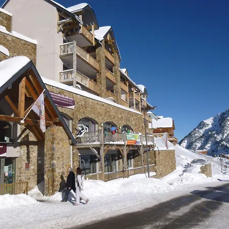 & Golf Tourmalet